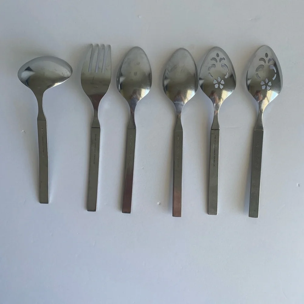 MCM 6‎ Pc Oneida Community Isabella Stainless Serving Set Utensils Flowers Dot